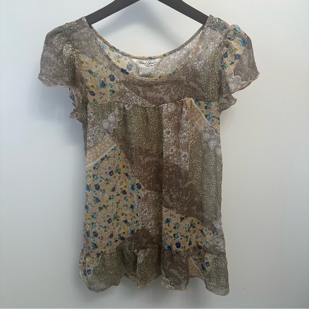 Lots of Love by Speechless Women’s Sheer Top Floral & Lace Ruffle Design Medium
